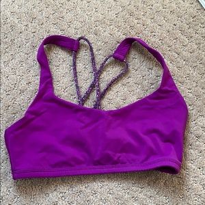Lululemon Free to Be bra